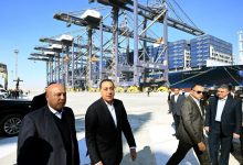 رئيس الوزراء يشهد بدء التشغيل التجاري لمحطة البحر الأحمر لتداول الحاويات
