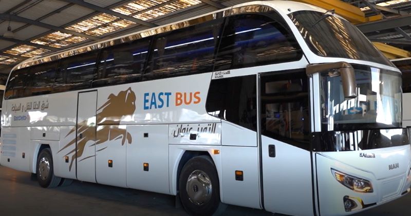 أحد الباصات الجديدة المنضمة لأسطول نقل الركاب بالشركة القابضة للنقل البحرى والبرى