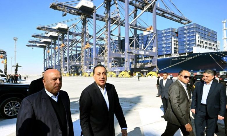 رئيس الوزراء يشهد بدء التشغيل التجاري لمحطة البحر الأحمر لتداول الحاويات