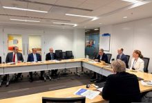 وزير الاستثمار والتجارة الخارجية يلتقي قيادات «أكسيون» و «كونا كابيتا»