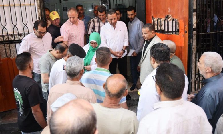 محافظ المنوفية يفاجئ عيادة الباجور الشاملة للتأمين الصحي لمتابعة انتظام سير العمل و جودة الخدمات المقدمة للمرضي