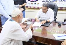 محافظ المنوفية يواصل لقاءاته المباشرة مع المواطنين ويلتقي ١٥٠ مواطنا على مدار ٧ ساعات متواصل بمركز الباجور ضمن مبادرة "كلنا عندك"
