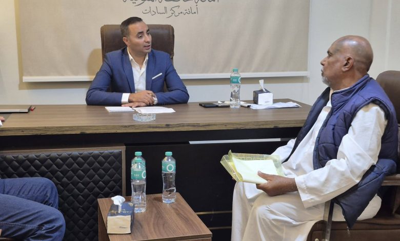 النائب محمد صبحي عضو البرلمان عن دائرة منوف سرس السادات يستعرض مع المواطنين أهم القضايا التي تشغلهم